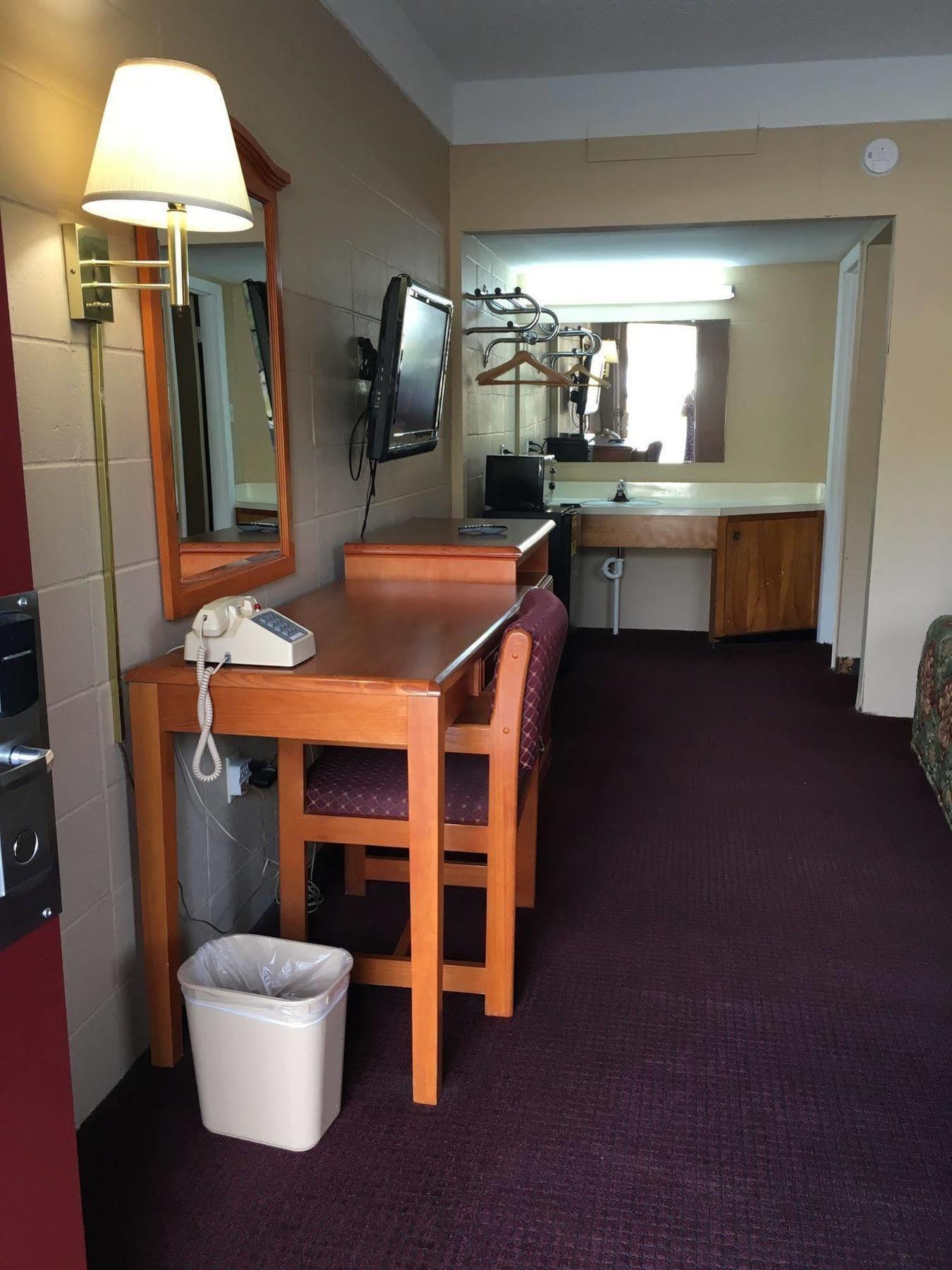 Budget Inn Carthage 外观 照片