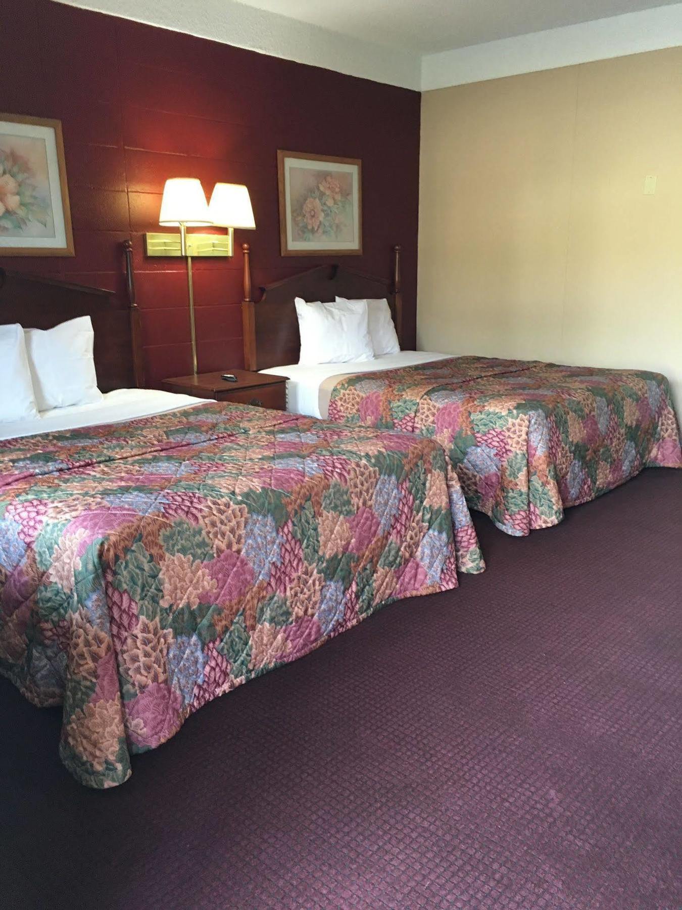Budget Inn Carthage 外观 照片